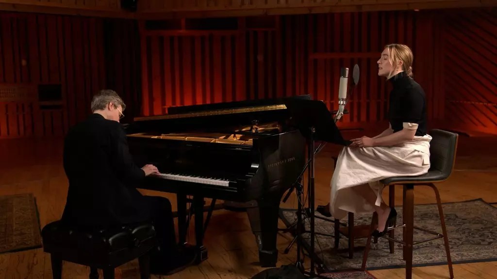 A Closer Look at Saoirse Ronan’s Performance in ‘Blitz’: The Emotional Heart of WWII A Closer Look at Saoirse Ronan’s Performance in ‘Blitz’: The Emotional Heart of WWII