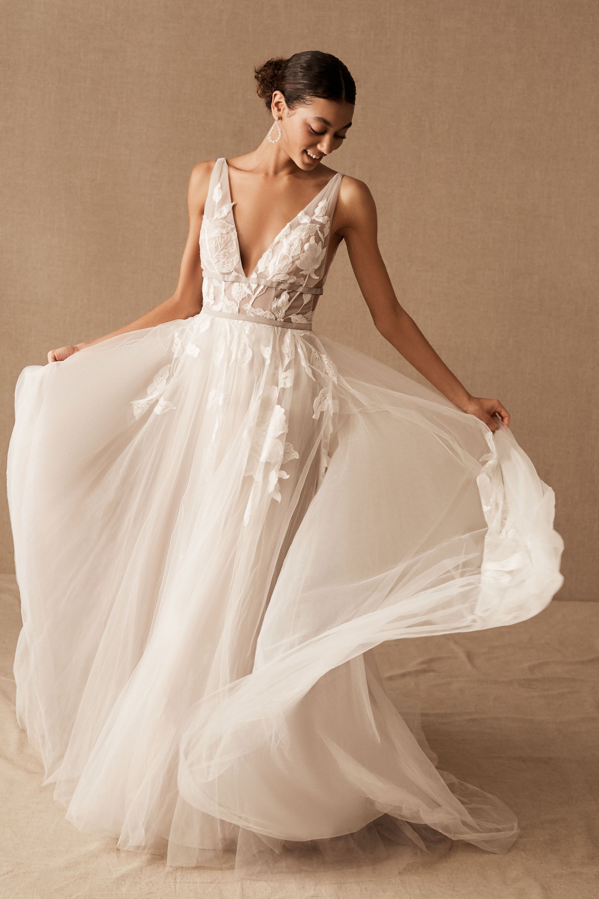 Wedding Neckline Guide To Match Any Gown Style Bhldn