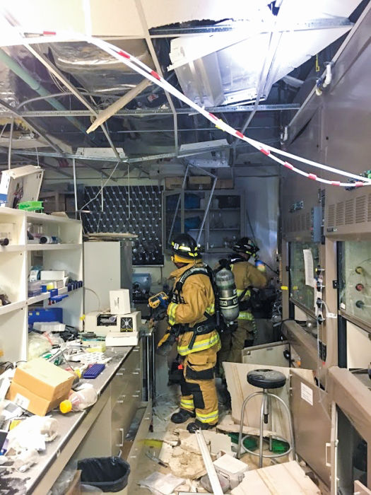 Explosion At Csulb Engineering Lab Youtube - Premium Vintage Wallpaper Gallery - Desktop