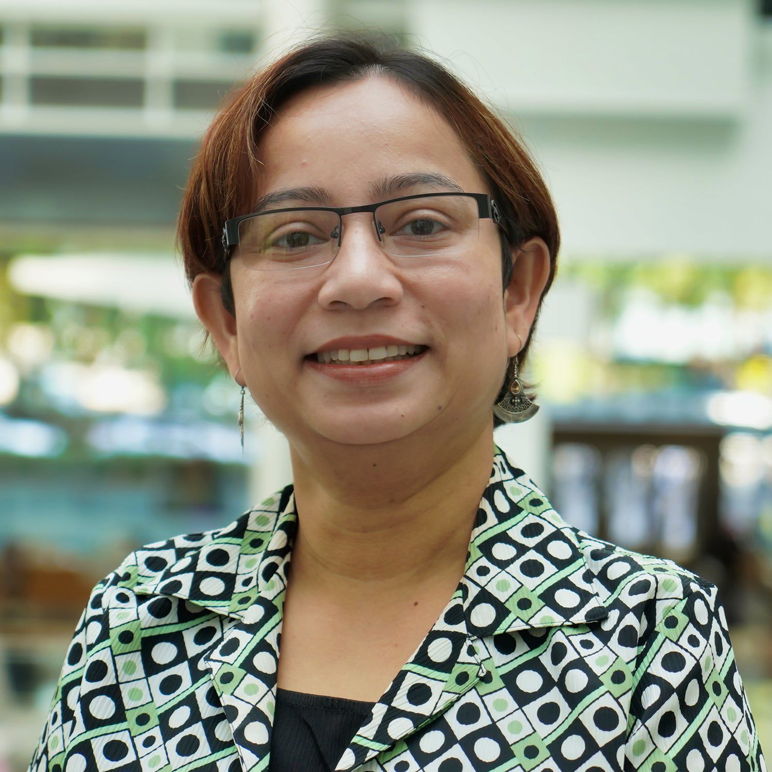 Sudeshna Medium - Perfect 4K Minimal Images | Free Download