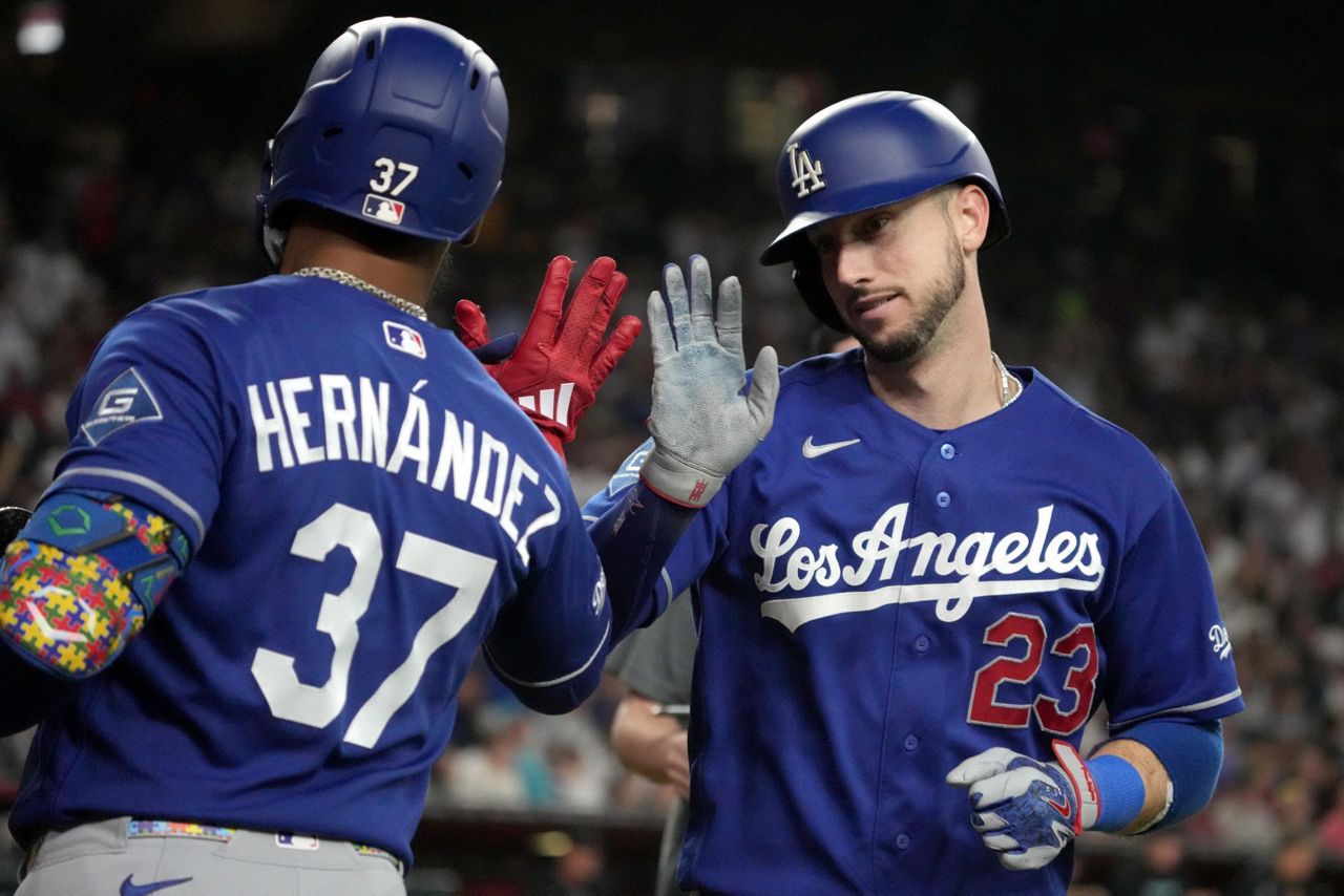 Dodgers Snap 7-Game Skid: Dave Roberts' Concerns & Ohtani's Clutch Hit | MLB Highlights (2026)