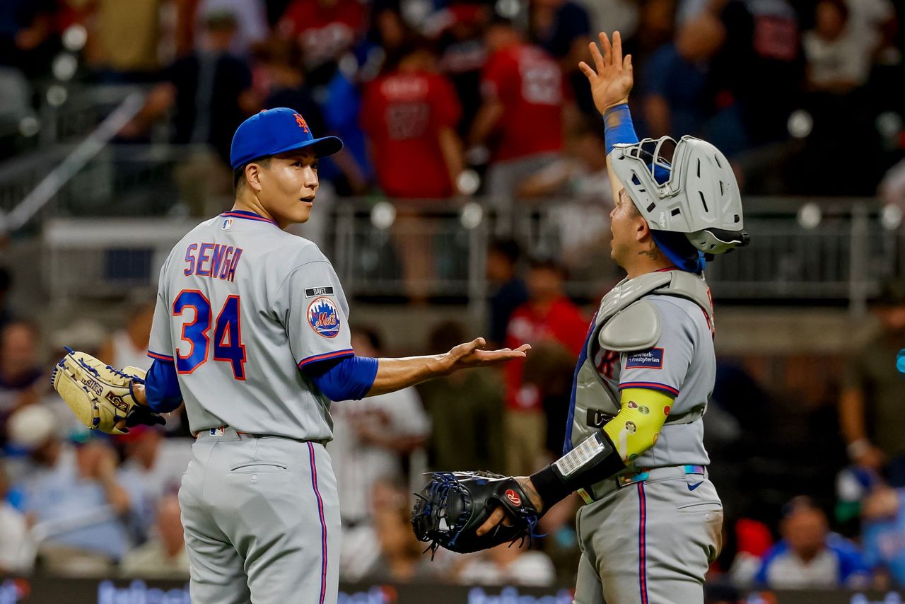 Mets' Kodai Senga's First Save Ball Tossed to Fans! Rookie's Hilarious Mistake (2026)