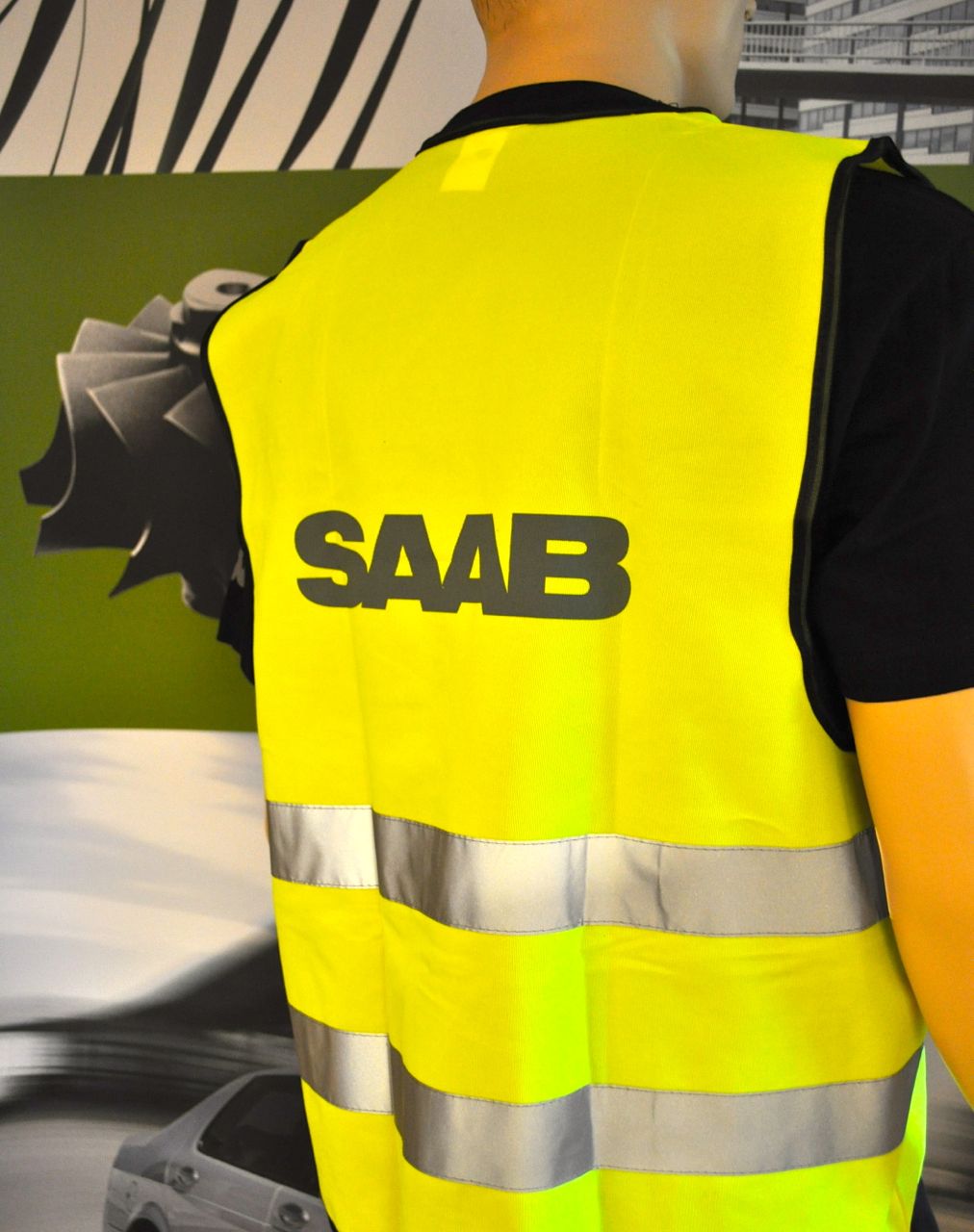 Saab Warnweste gelb ©2014 saabblog.net