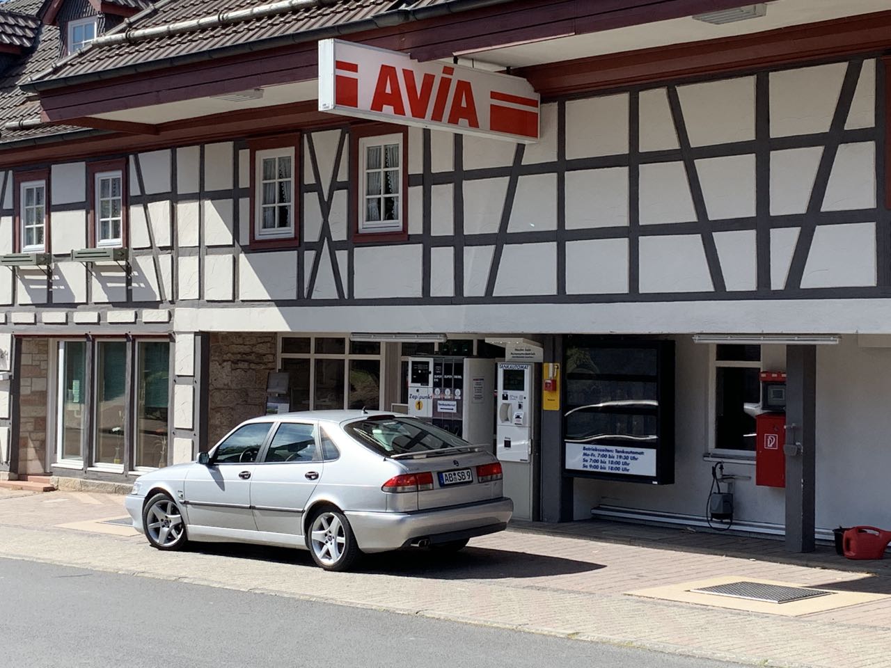 Tankstelle in der Rhön. Auch aus der analogen Zeit.