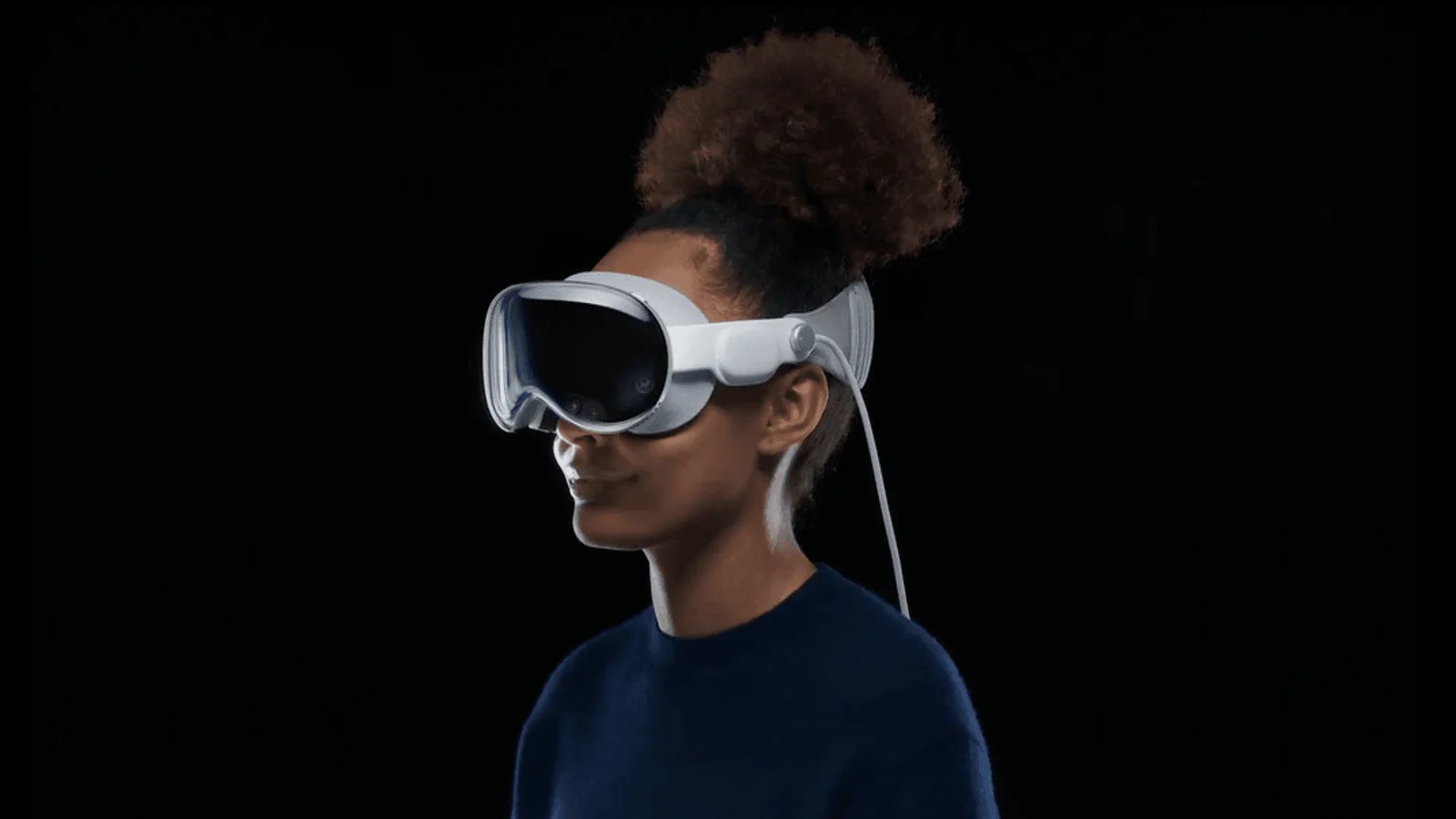 Visão detalhada do hardware e sensores ópticos do óculos de computação espacial Apple Vision Pro