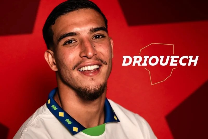 أيندهوفن يحسم التعاقد مع الدولي المغربي صهيب الدريوش