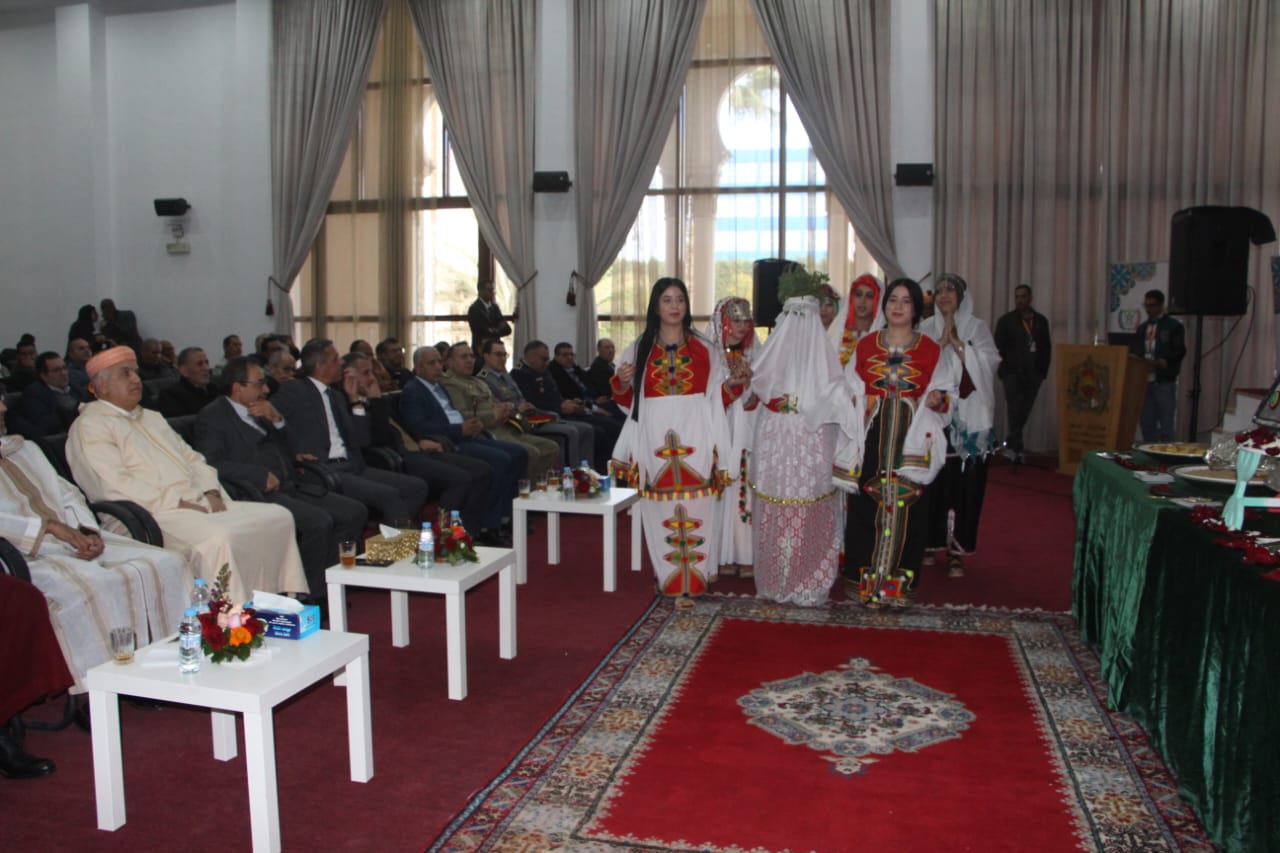 عامل عمالة انزكان يشارك جمعية الشؤون الاجتماعية لموظفي عمالة إنزكان أيت ملول احتفائها برأس السنة الأمازيغية إيض ن يناير 2976