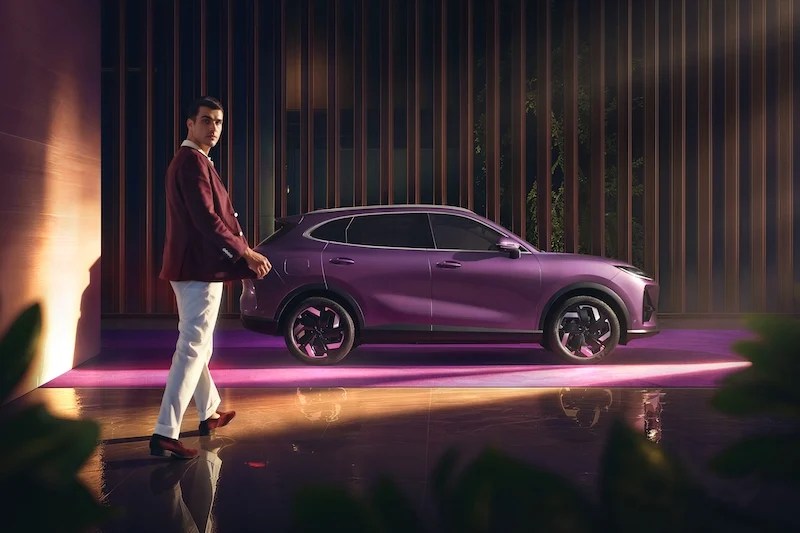 “شيري” تطلق “ليباس L6 EV” الكهربائية وتراهن على التنقل الحضري الذكي