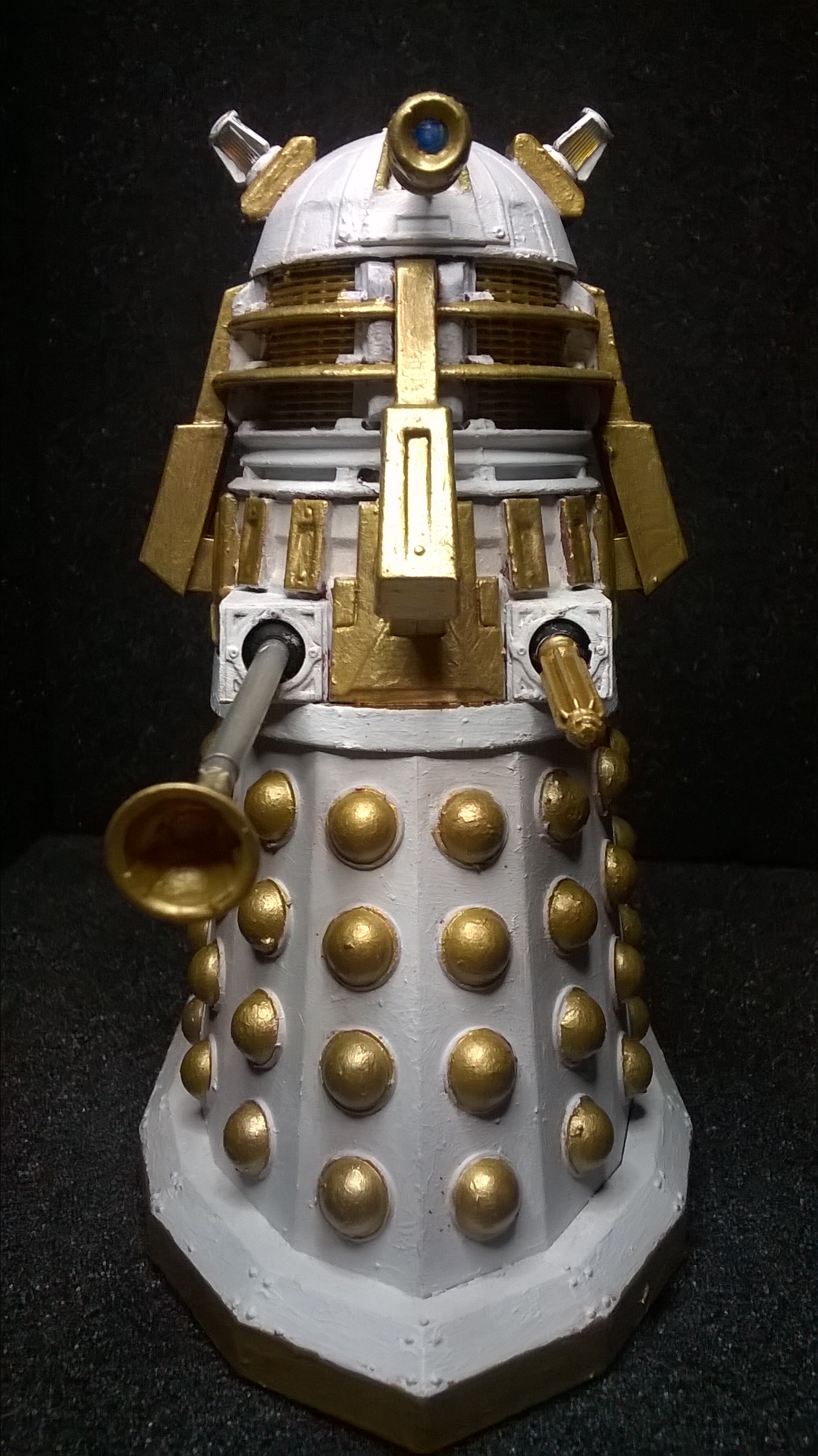 b1-supreme-dalek-front.jpg?ssl=1