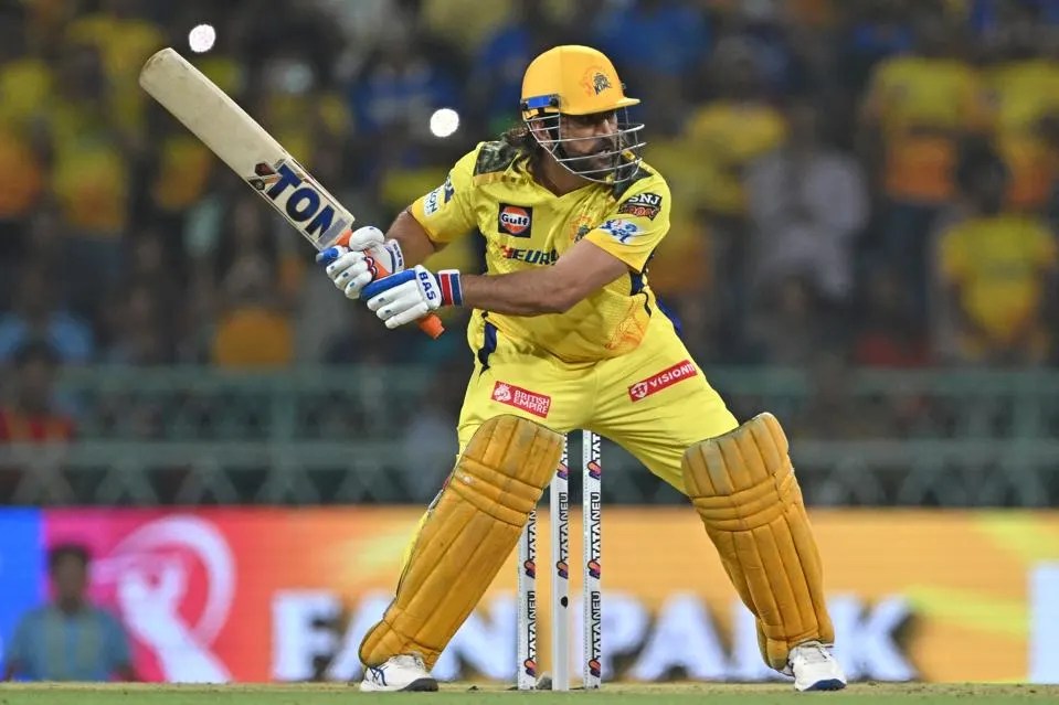 "43 سالہ دھونی کا IPL میں نیا سنگِ میل – تاریخ رقم کر دی!"