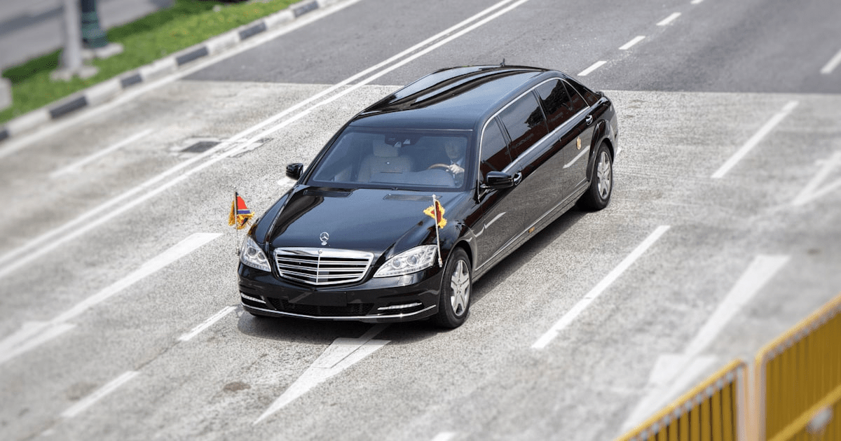 Why Choose SafeDrop Limo for Airport Transfers?