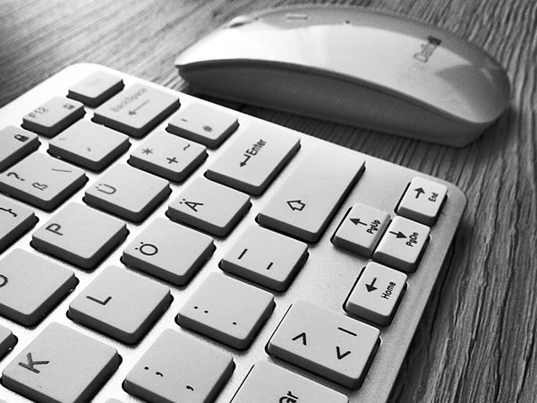 image of keyboard and mouse