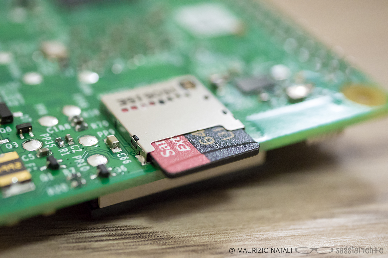 scheda Micro SD precaricato con NOOBS or Raspbian per Raspberry Pi Modello Zero, B+ & Pi 2, Classe 10 - 32GB-NOOBS