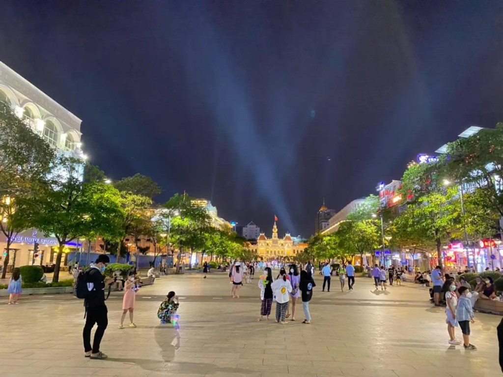 Nguyen Hue步行街是來胡志明市不可錯過的有趣地方 1 Nguyen Hue步行街