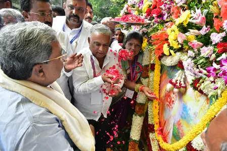 Karnataka govt to consider inclusion of ‘Ramayana’ to school curriculum, ETEducation Karnataka govt to consider inclusion of ‘Ramayana’ to school curriculum, ETEducation