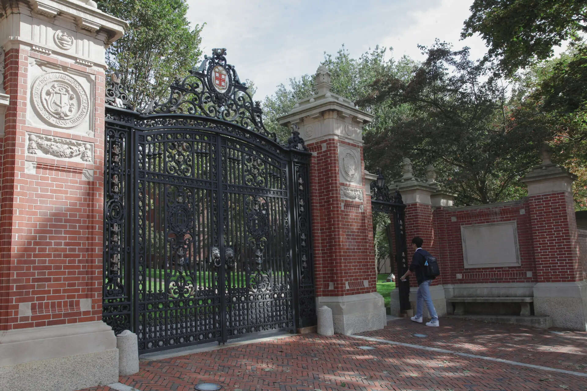 Brown University urges DHS to withdraw proposed fixed visa rule for international students, ETEducation Brown University urges DHS to withdraw proposed fixed visa rule for international students, ETEducation