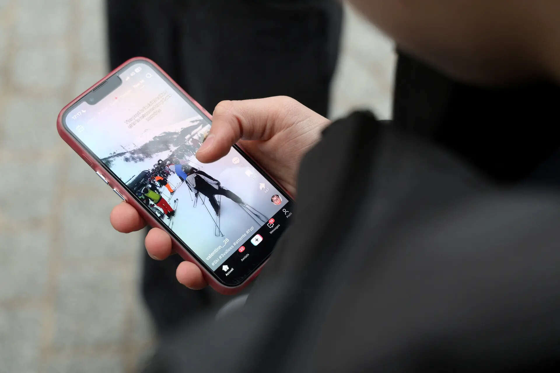 Karnataka drafts new digital policy to curb student screen addiction, ETEducation Karnataka drafts new digital policy to curb student screen addiction, ETEducation