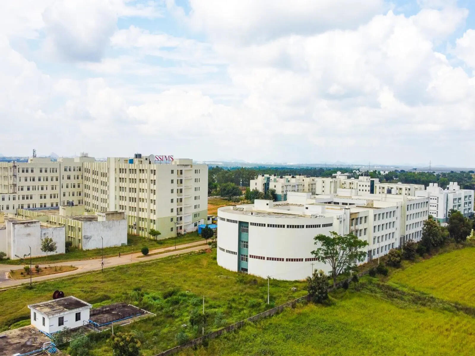 Lecturer arrested for proposing student at Nelamangala Siddhartha Medical College, ETEducation Lecturer arrested for proposing student at Nelamangala Siddhartha Medical College, ETEducation
