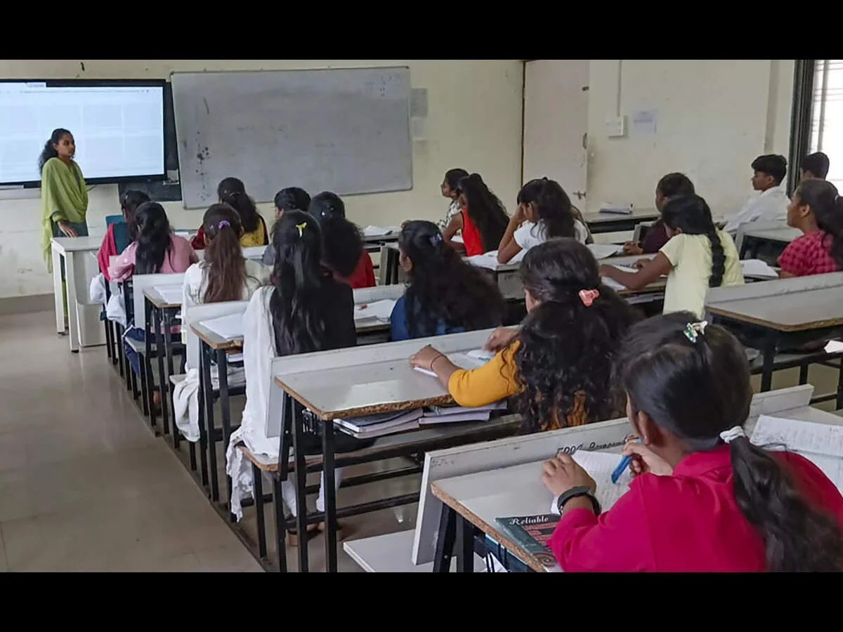 Maharashtra Minister Orders Urgent Audit of Aided Ashram Schools Amid Safety Concerns, ETEducation
