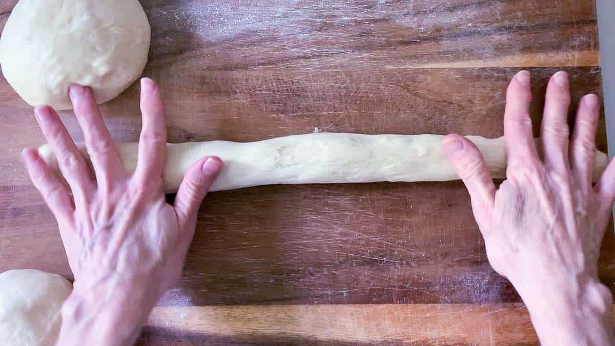 Cardamom Bread: Your New Favorite Bread Machine Recipe (6)