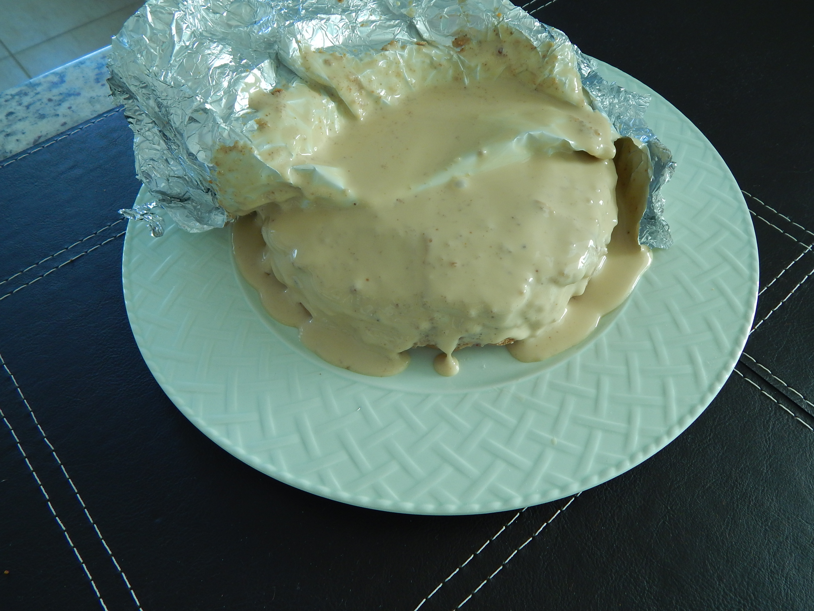 retire o papel alumínio