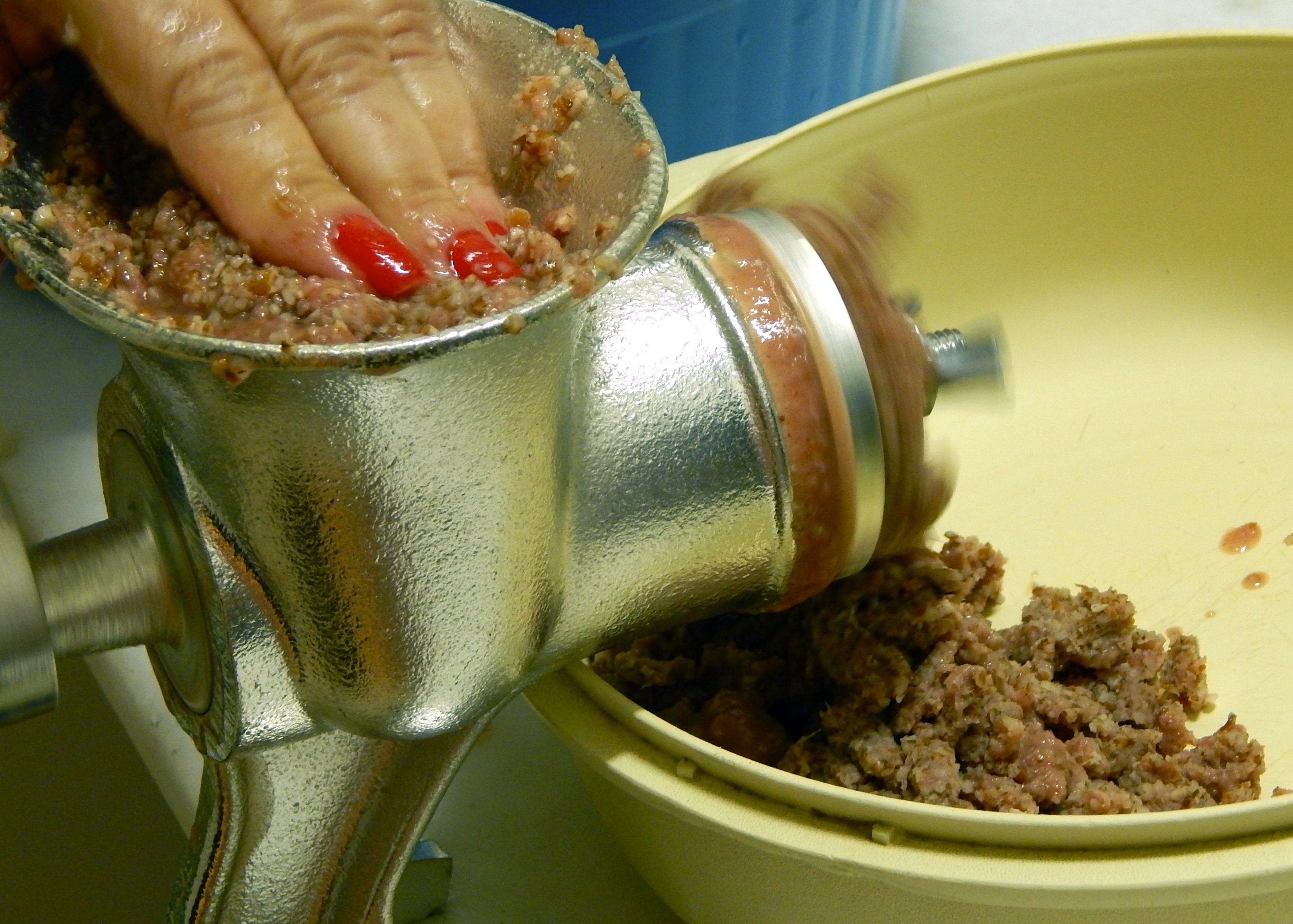 Moa junto a carne e o trigo