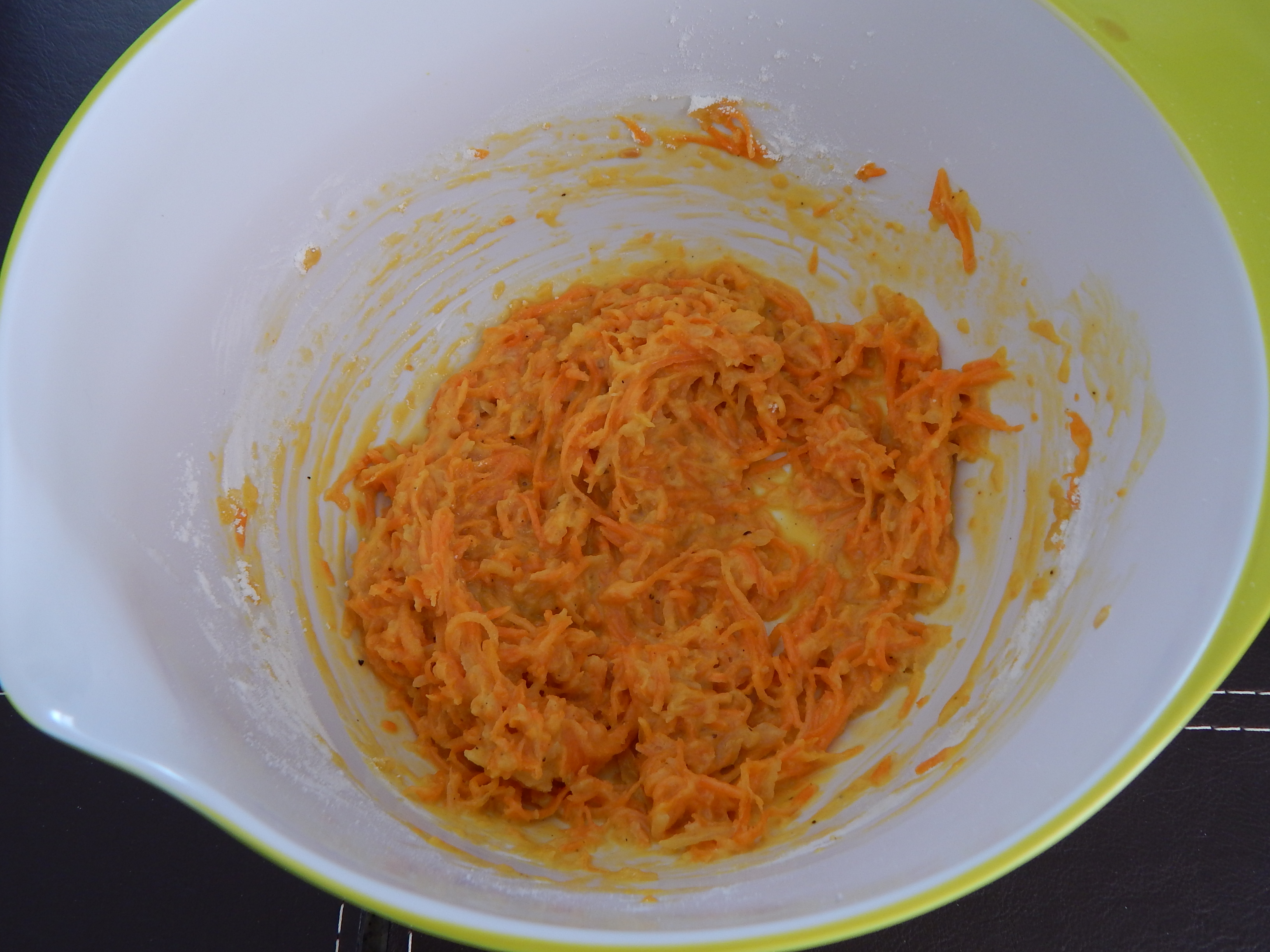 Junte a cenoura passada no azeite