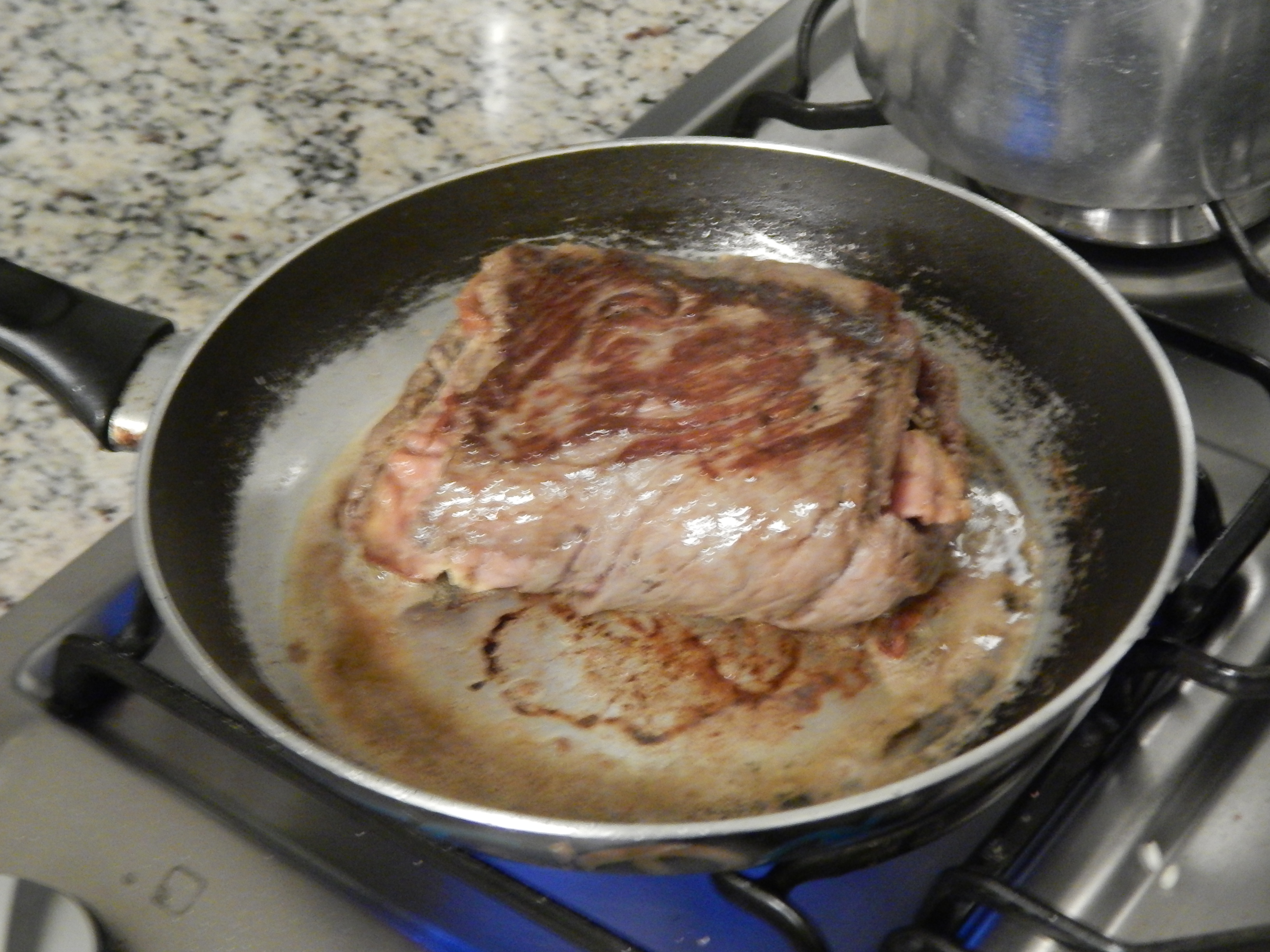 de um lado e do outro