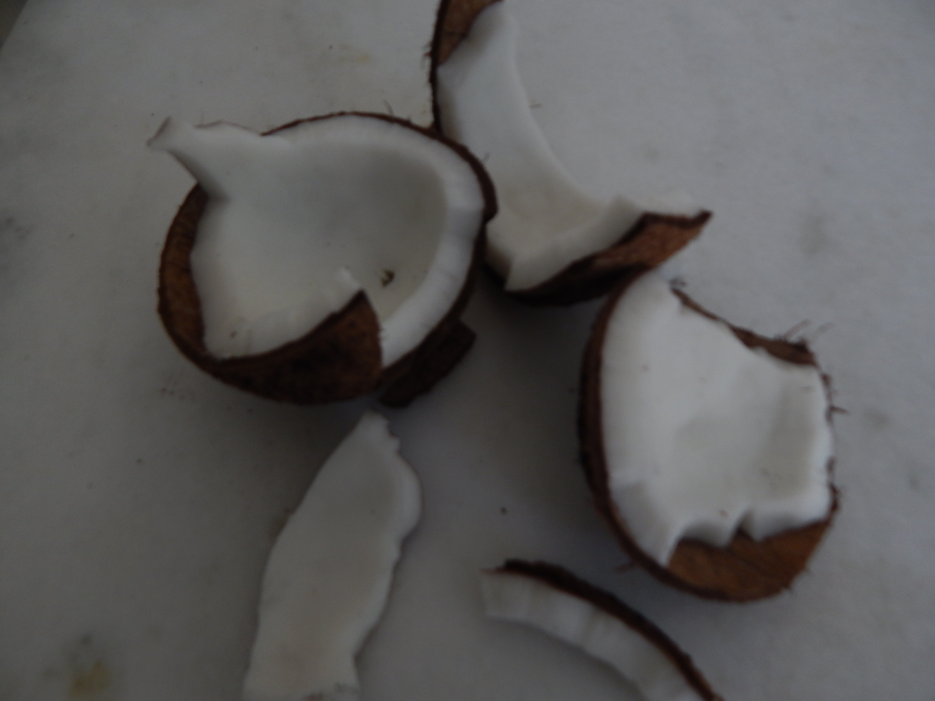 Parta-o e retire a noz