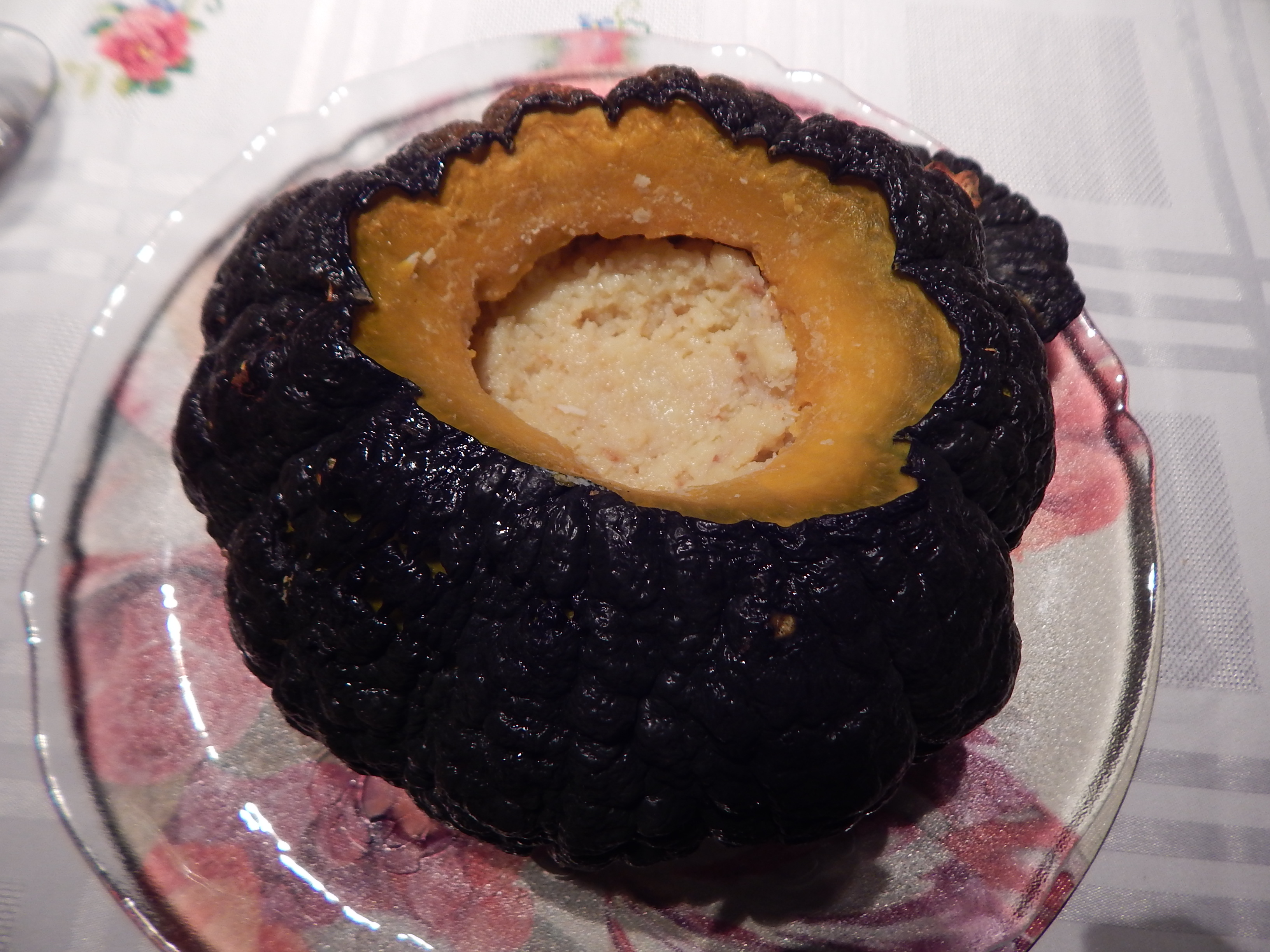 Recheie a abóbora com o creme