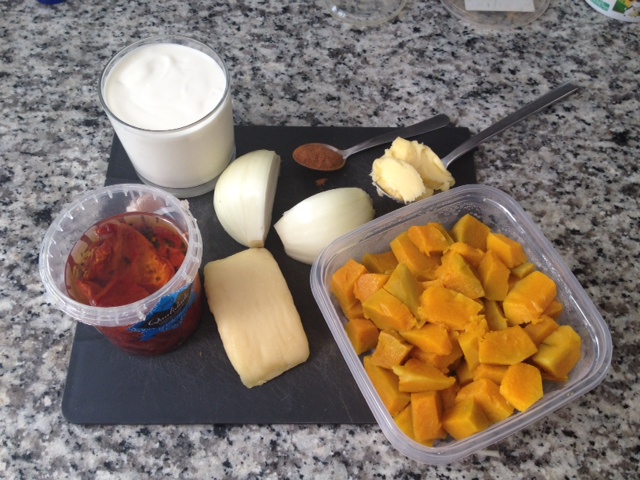 Ingredientes do recheio e do molho