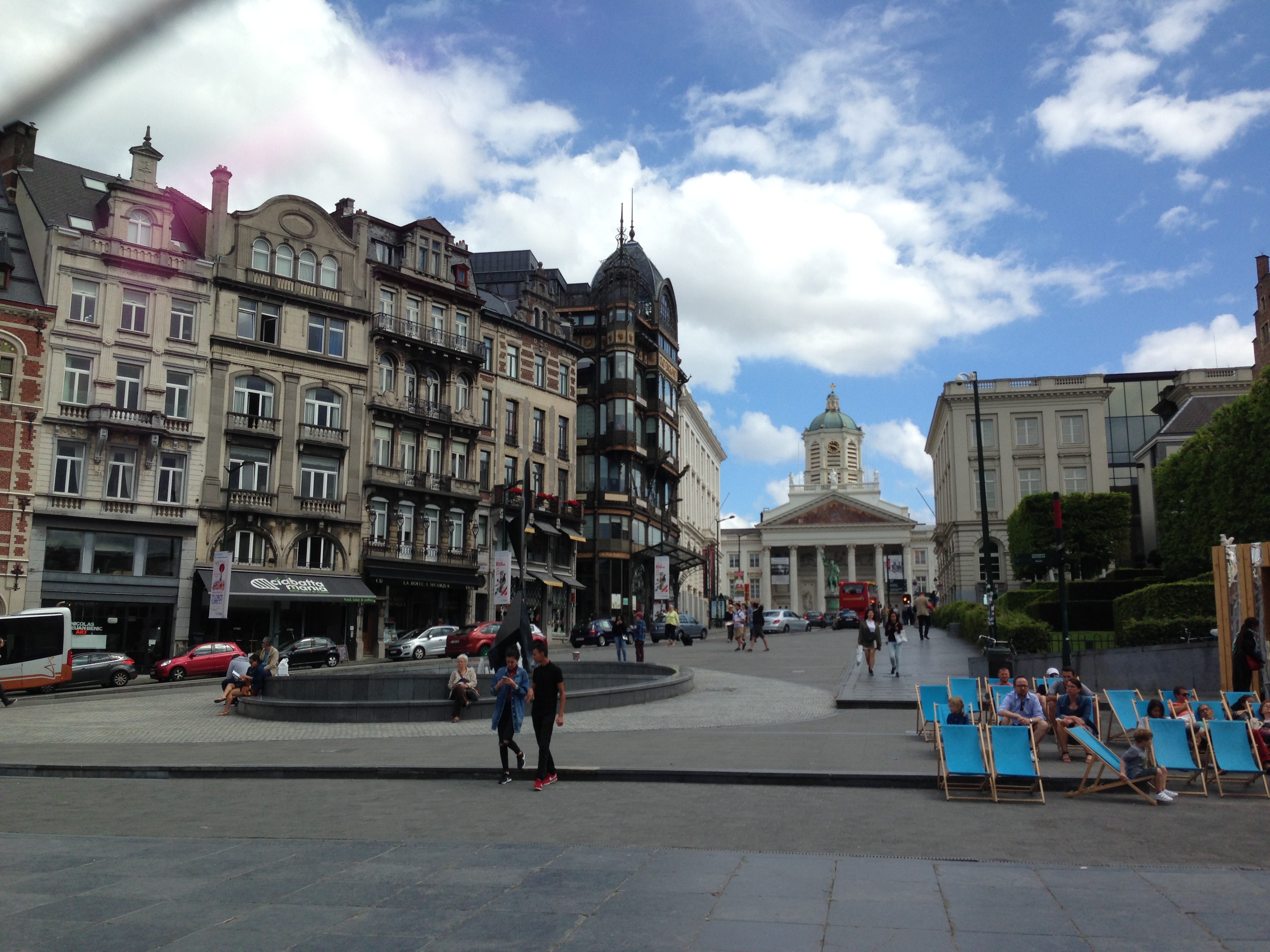 Vista da Place Royale ao fundo
