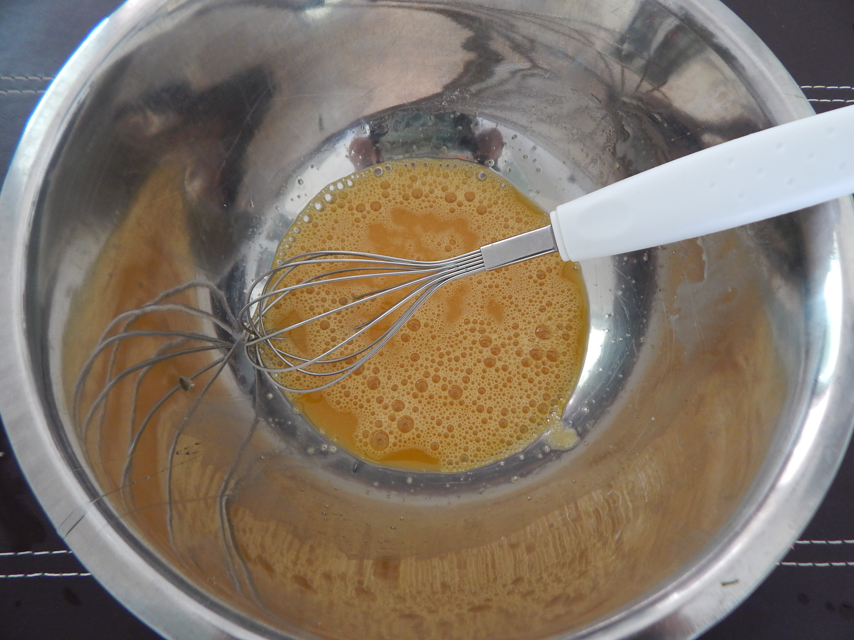 Bata o ovo e misture