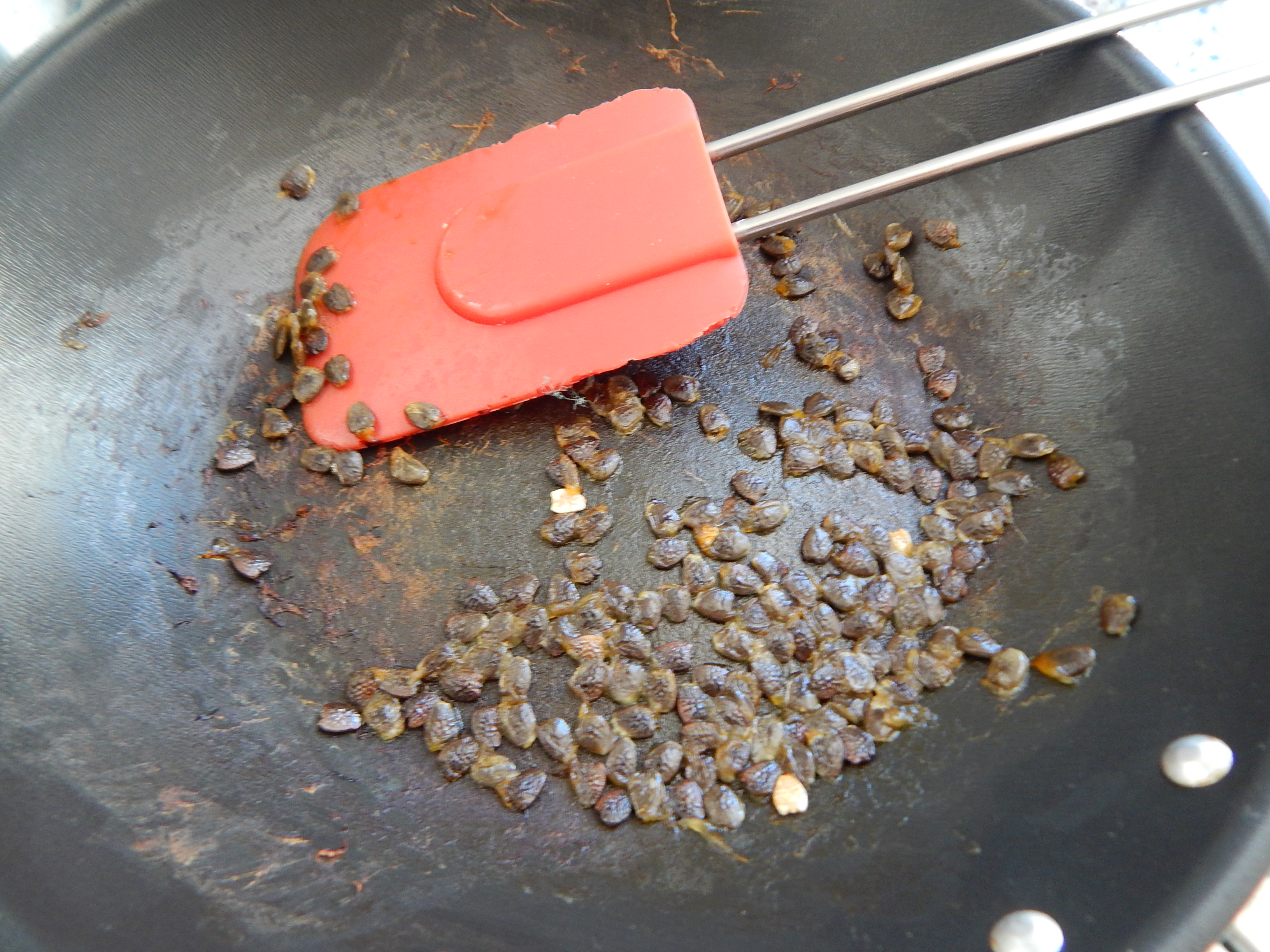Torre as sementes de maracujá