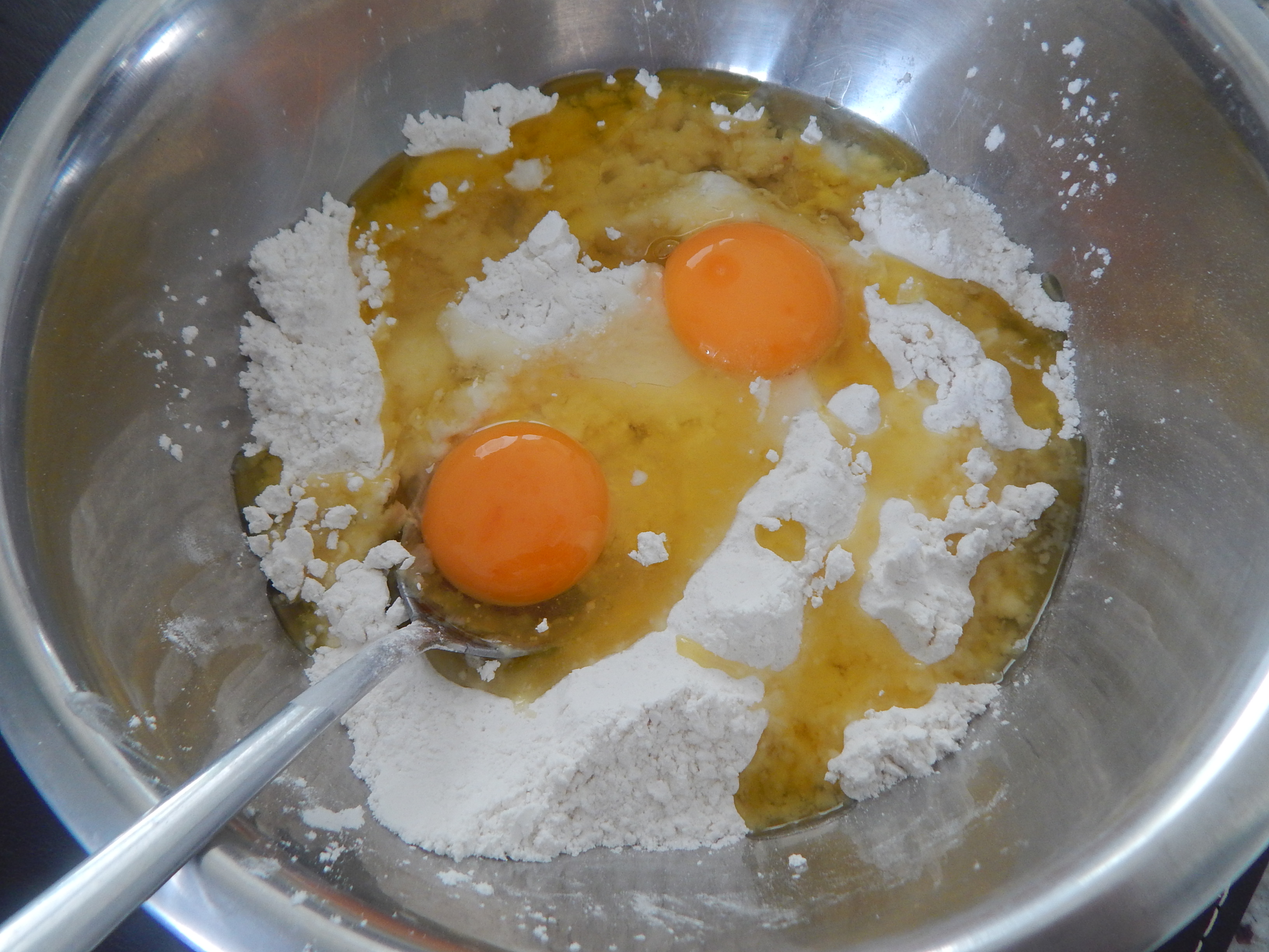 Acrescente os líquidos