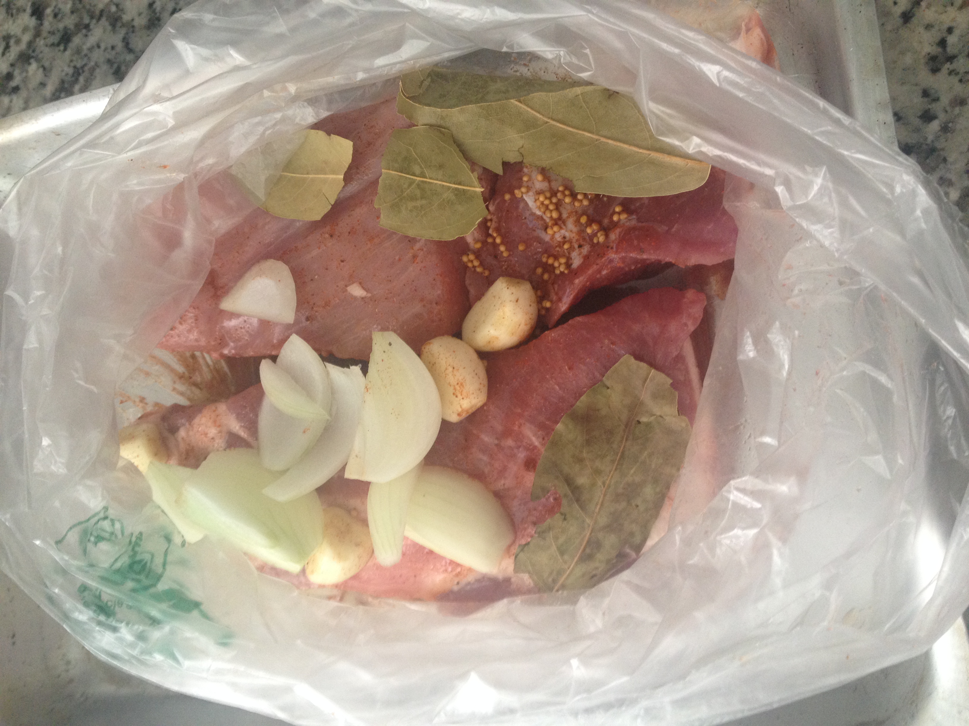 Preparando a salmoura