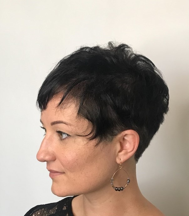 Best haircuts for fine thin curly hair