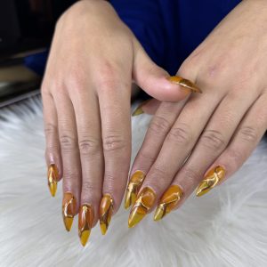 samanthavonviper ongles à lyon press on nails strass dentaire