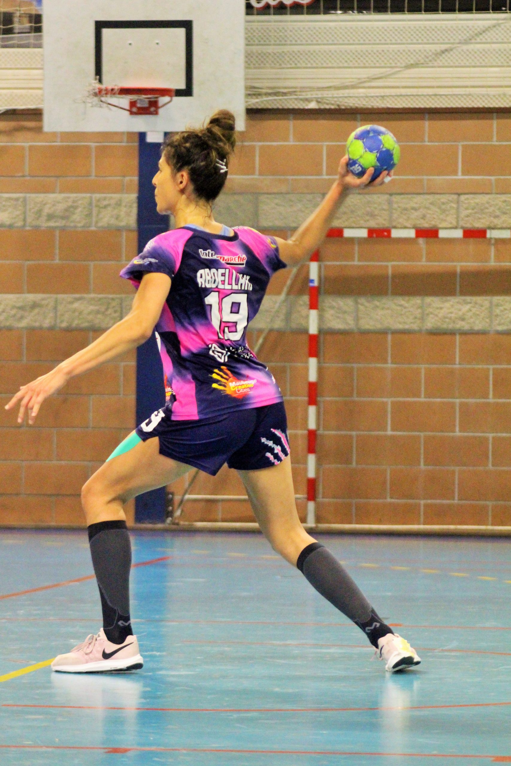 SABRINA ABDELLAHI - Photos du match de division 2 de Handball du 21 Janvier 2022 - SAMBRE  AVESNOIS vs CLERMONT AUVERGNE METROPOLE-63