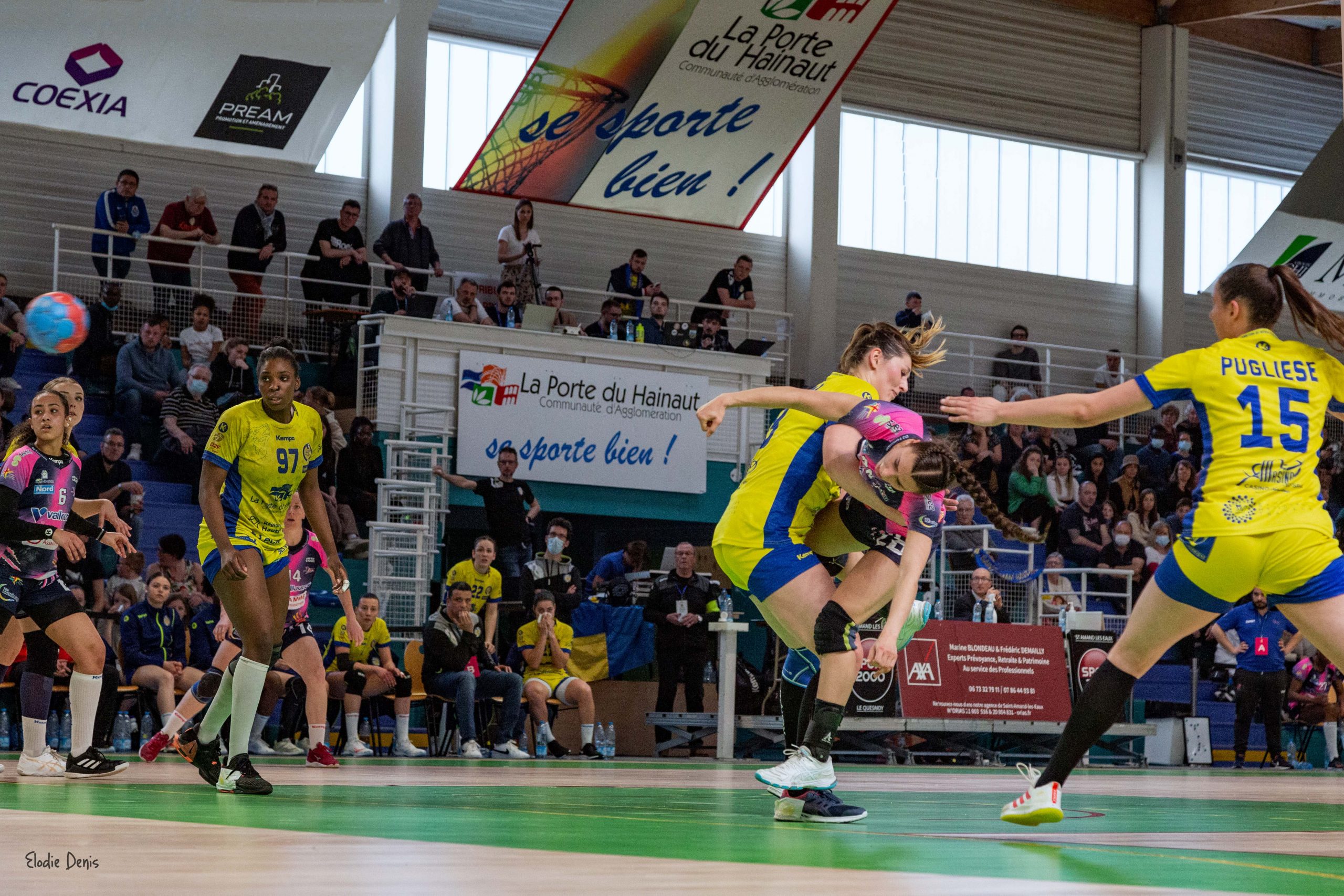 MARIE THEVENET, LEA BALLUREAU - Saint Amand Les Eaux vs Sambre Avesnois le 27 Mars 2022 Division 2 féminine de handball