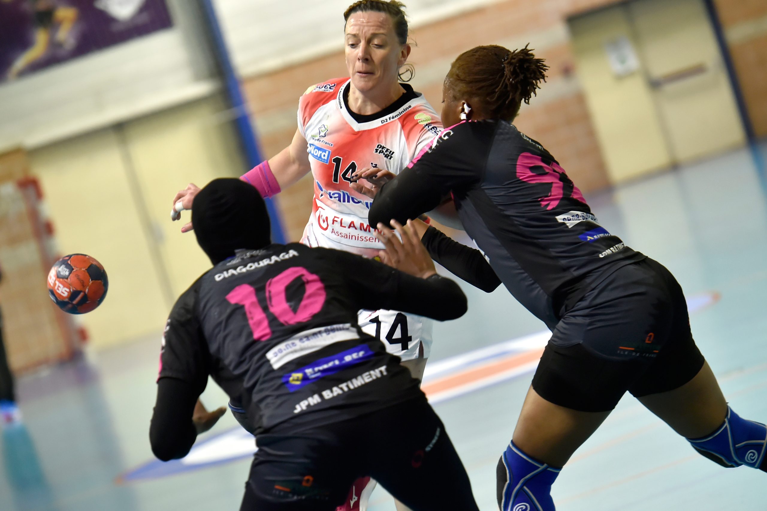 ADELINE BOURNEZ - Match de handball de division 2 féminine du 12 Mars 2022 – Sambre Avesnois VS Noisy le Grand