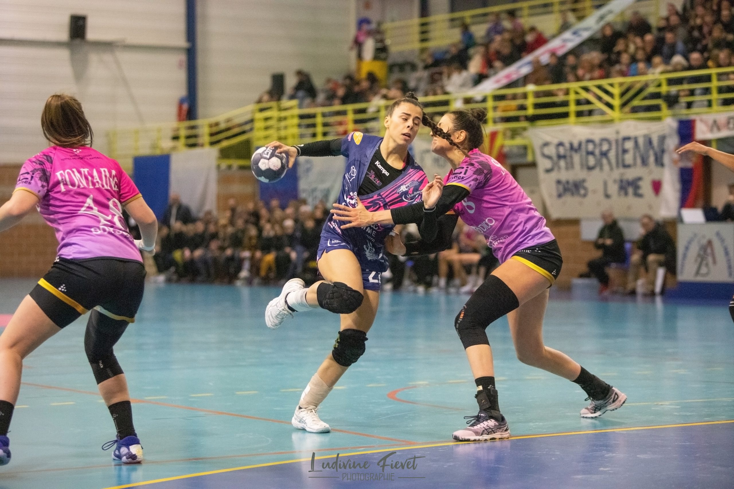 LEA BALLUREAU - Match de Handball de division 2 féminine du 21 Janvier 2023 SAMBRE AVESNOIS vs RENNES METROPOLE