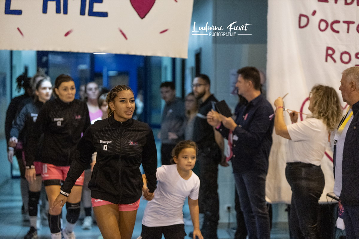 SYRIANE ADON - Match de handball Féminin du 19 Octobre 2024 Sambre Avesnois vs Mérignac Ligue Butagaz Energie à Maubeuge