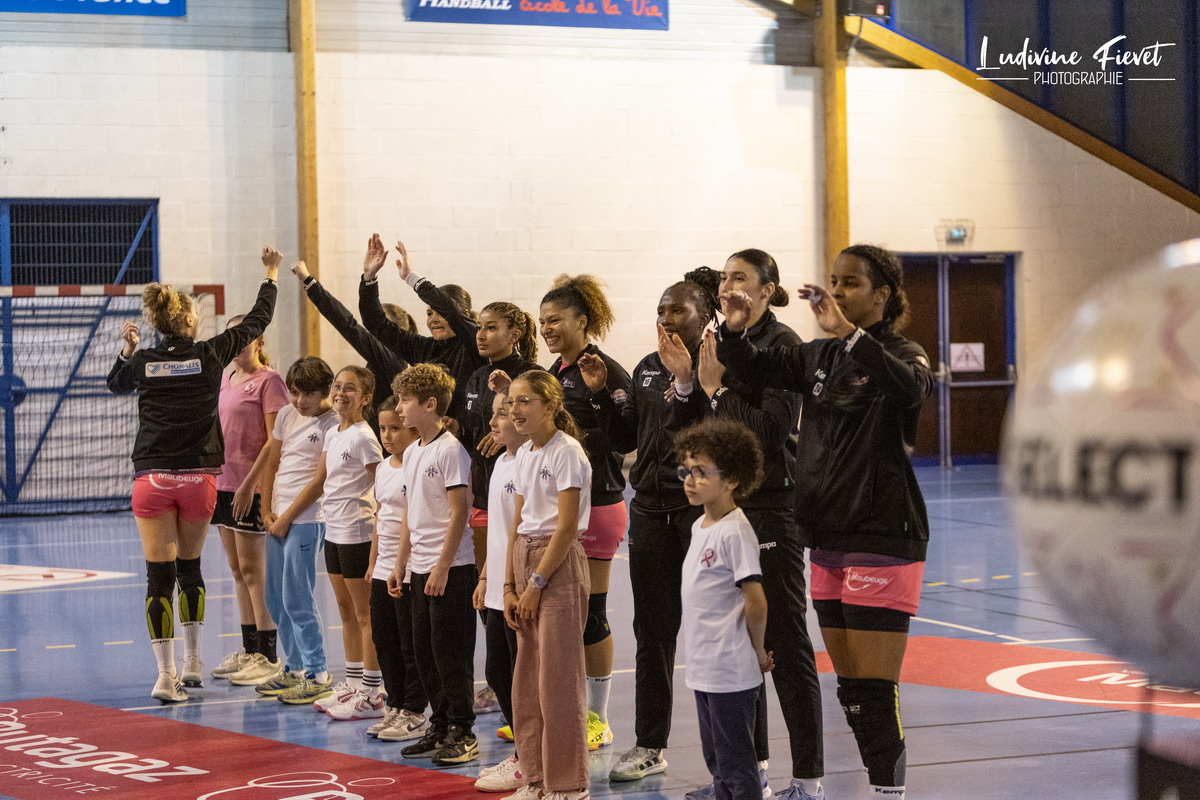 Match de handball Féminin du 19 Octobre 2024 Sambre Avesnois vs Mérignac Ligue Butagaz Energie à Maubeuge