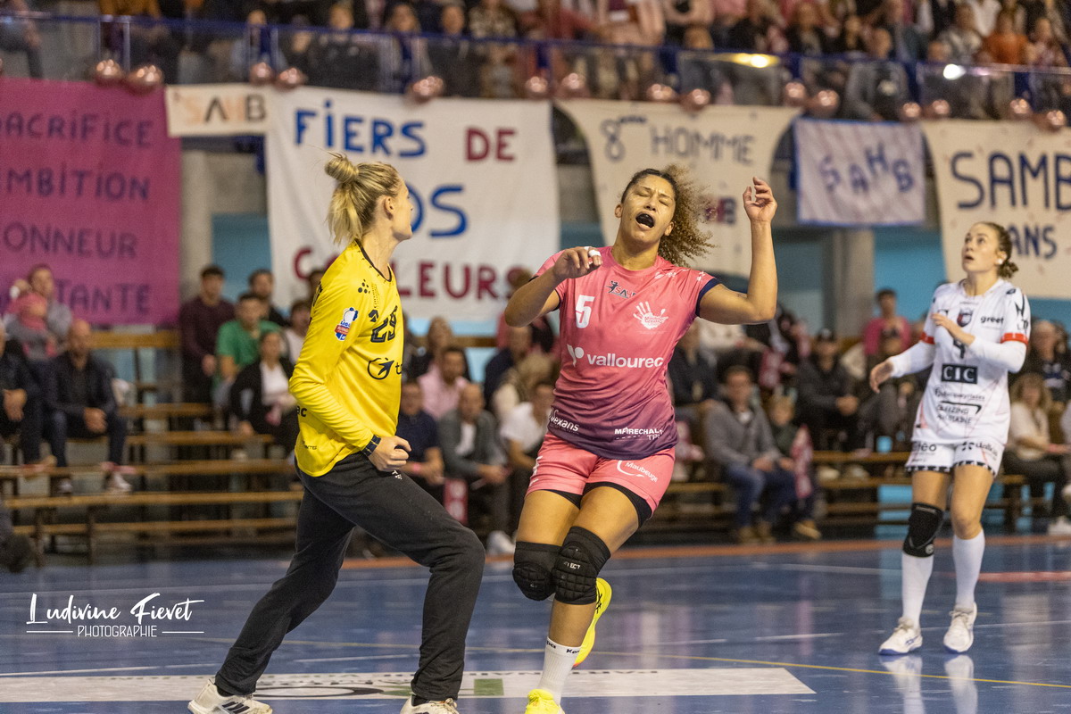 Kimberley RUTIL - Match de handball Féminin du 19 Octobre 2024 Sambre Avesnois vs Mérignac Ligue Butagaz Energie à Maubeuge
