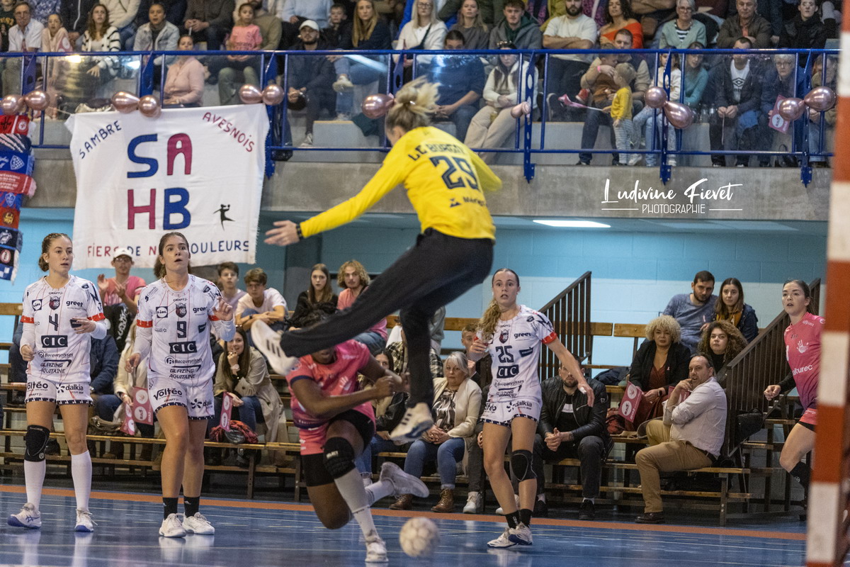 Match de handball Féminin du 19 Octobre 2024 Sambre Avesnois vs Mérignac Ligue Butagaz Energie à Maubeuge