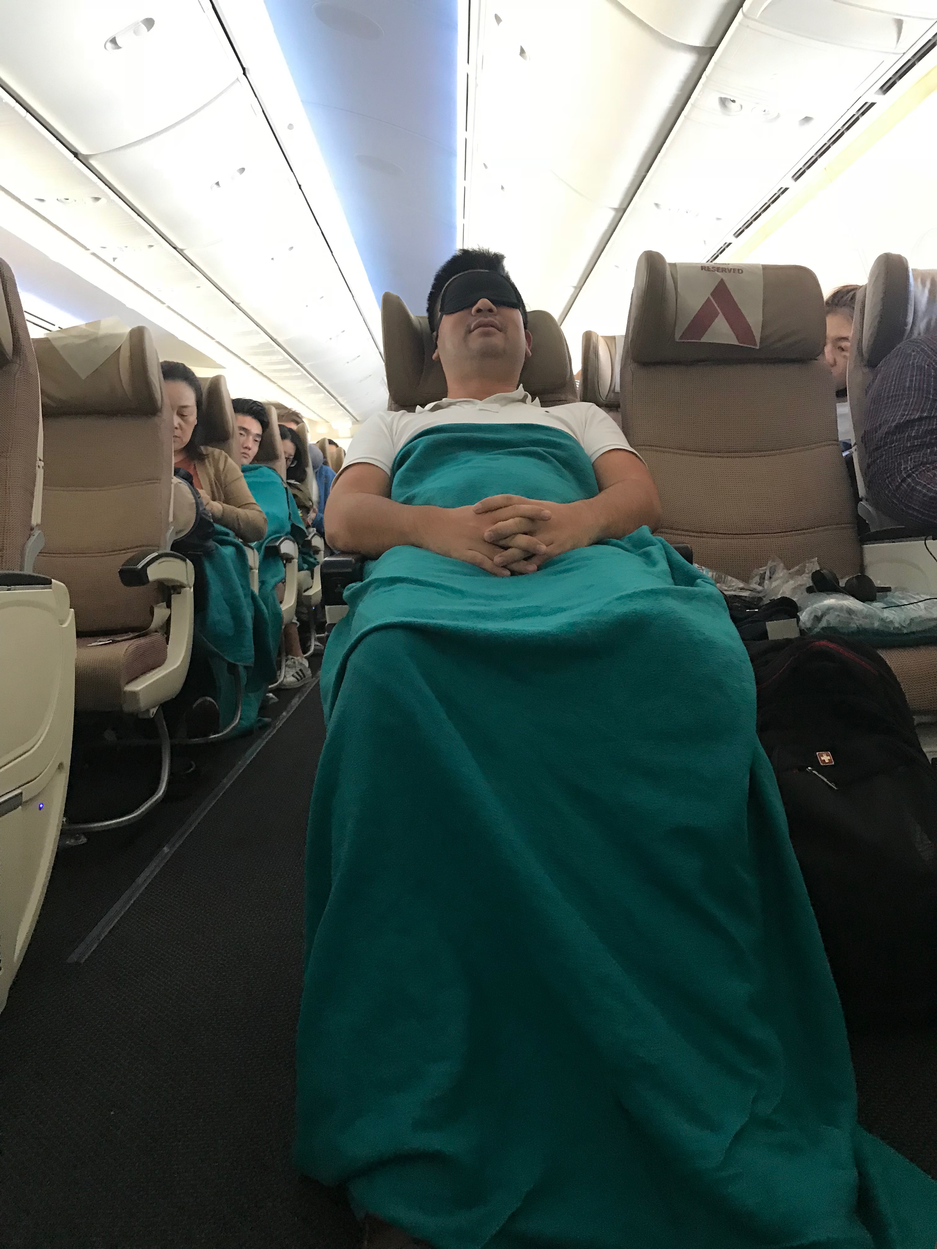 etihad airways bassinet request