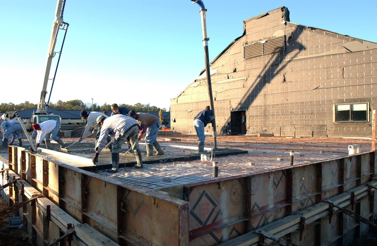 Read more about the article How Much Weight Can A 4-thick Concrete Slab Withstand?