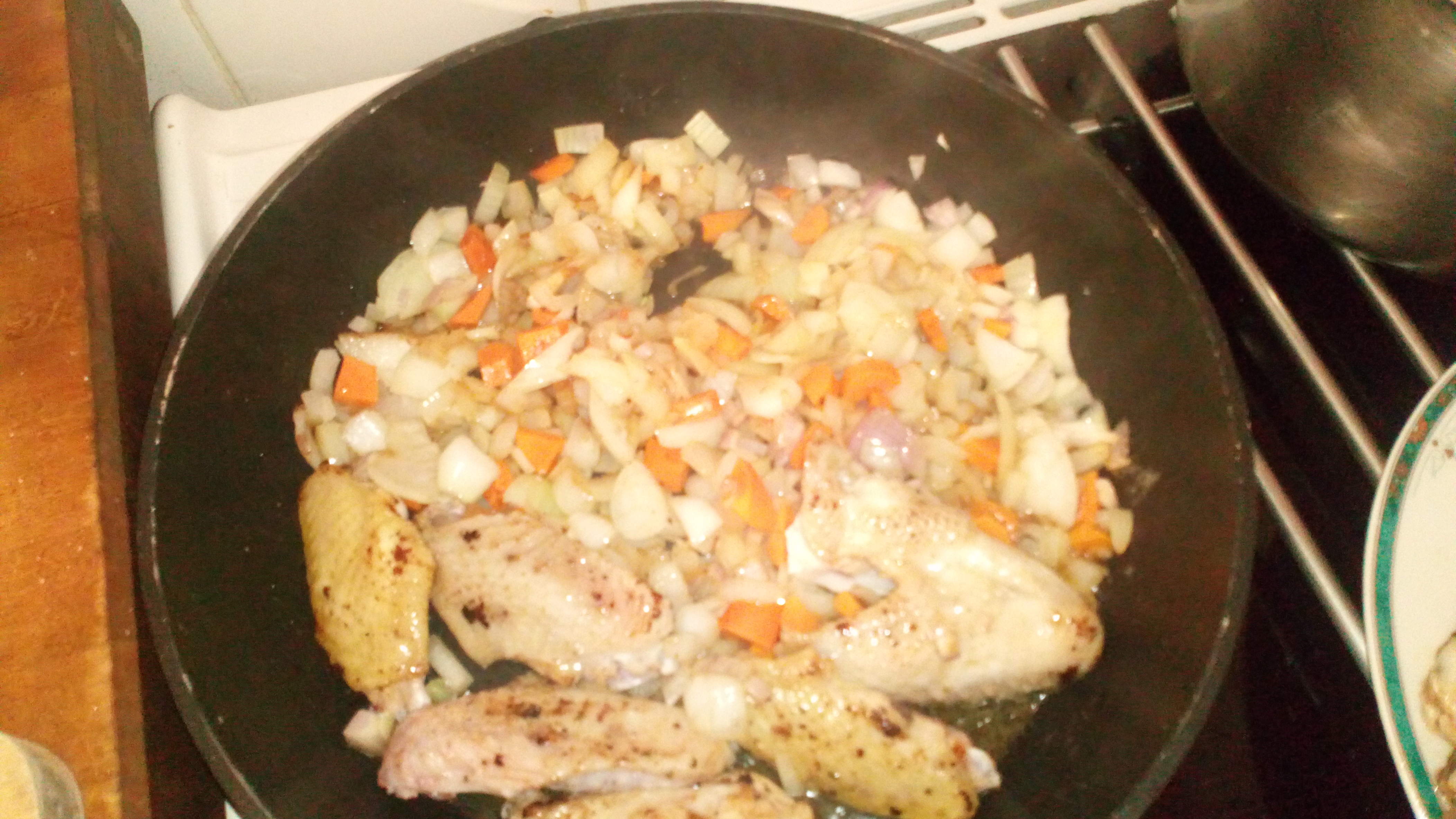 Ajouter la garniture aromatique Add vegetables to seat them.