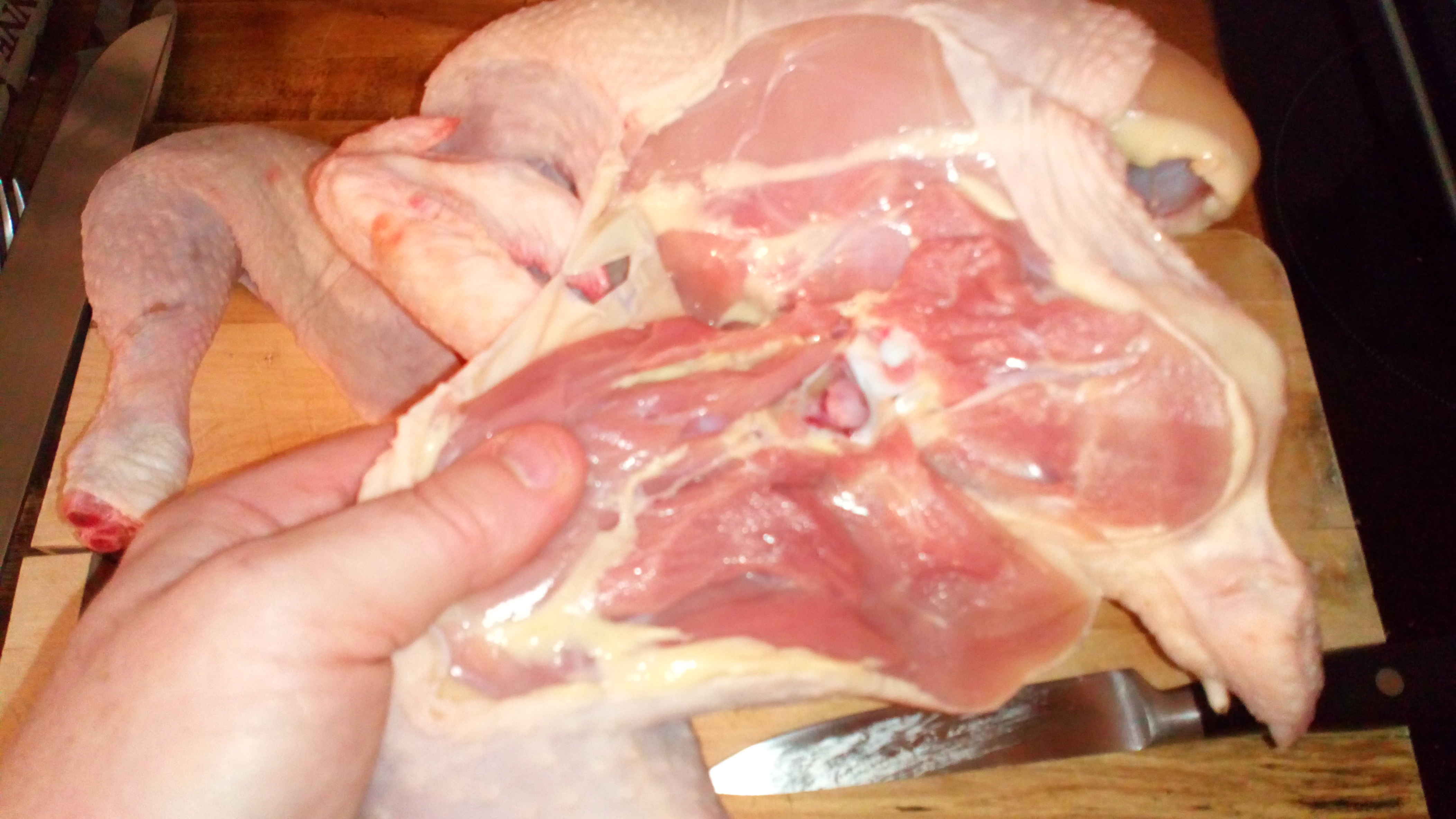 Répéter la même chose avec la cuisse gauche. Repeat the same thing with the le thigh.